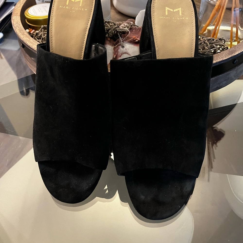 Marc fisher size 10 black suede wedge slip on sandal.